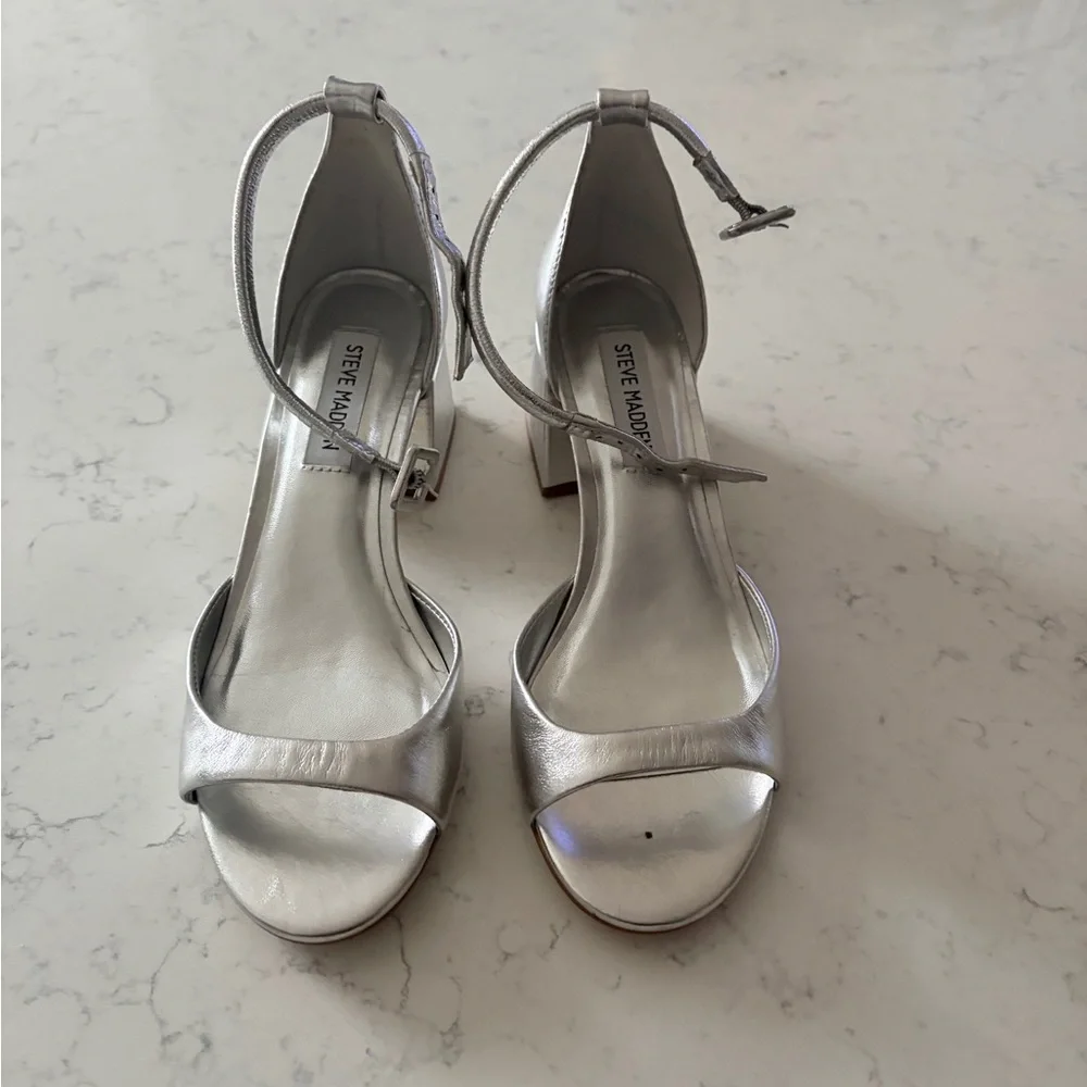 Steve Madden Metallic Silver Block Heel Sandals - Picture 3 of 4